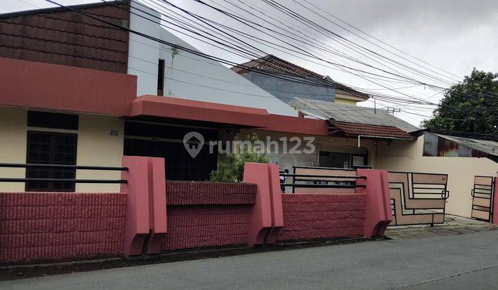 Rumah Pinggir Jalan Raya Cocok Untuk Usaha Dekat Tol Kukusan  2