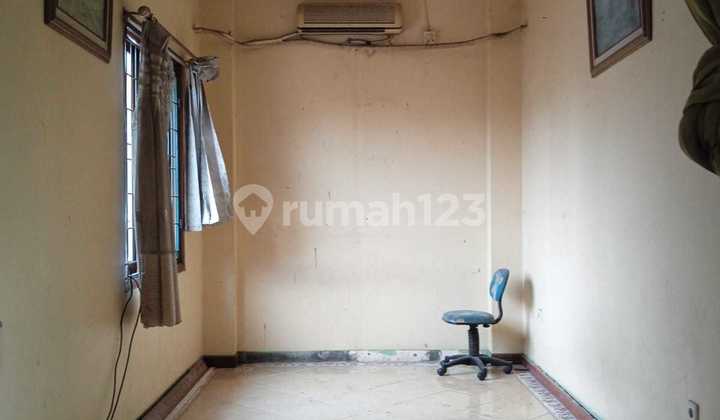 2-Story House in Front of the Park at Pesona Khayangan Margonda