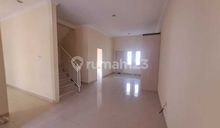 Rumah 2 Lantai Luas Tanah 126 m2 Dalam Cluster Di Jagakarsa 2
