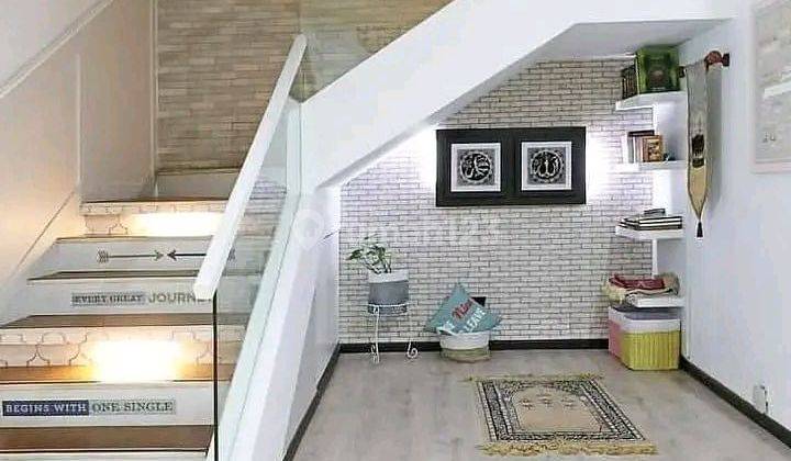 Rumah Scandinavian 2 Lantai Di kota Pekanbaru Suasana Pedesaan Dan Bisnis 2