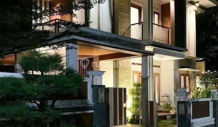 Rumah mewah 2 lantai Bebas Desain Di Pekanbaru Area Bisnis Dan Perkantoran 1