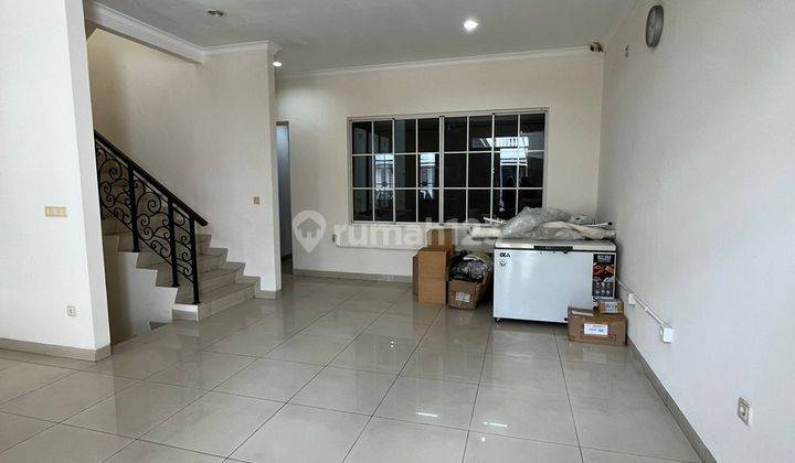 Dijual Rumah Greenlake City Tangerang Cluster Europe 8x17 2 Lantai Rapi SHM Murah 9