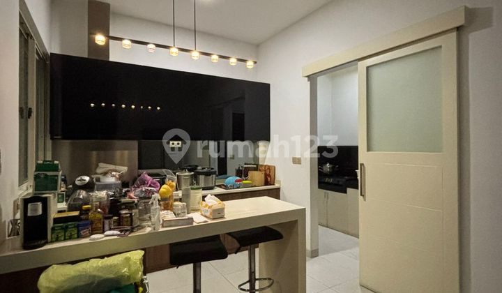 Dijual Cepat Rumah Golf Lake Residence Uk 8X15 (2 Lantai) Semi Furnish Ready Huni bisa Nego