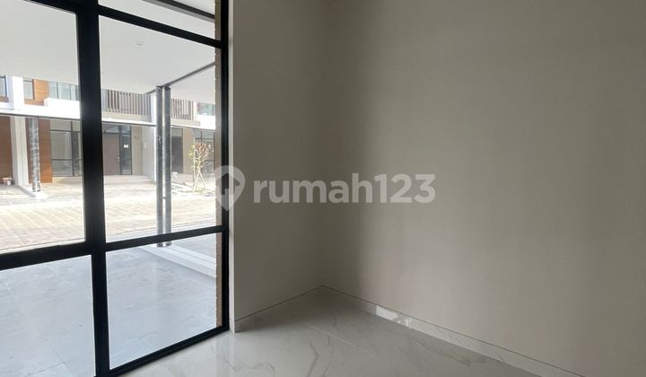 DISEWA RUMAH PIK 2 CLUSTER KUNINGAN VILLAGE 6x15 BRAND NEW HARGA NEGO 2