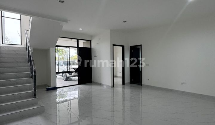 DISEWAKAN RUMAH MEWAH VILLA PASIR PUTIH PIK 2 UK 8x15 (2 LANTAI) BRAND NEW BISA NEGO 2