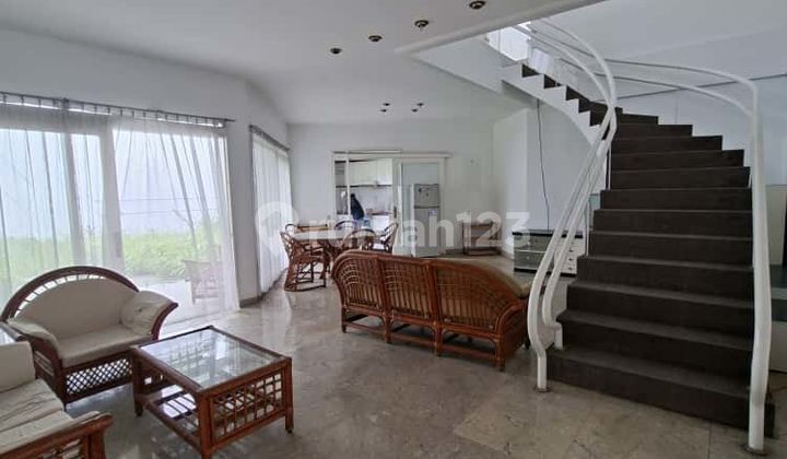 Rumah Klasik Terawat di Terusan Sutami Sayap Setrasari 2