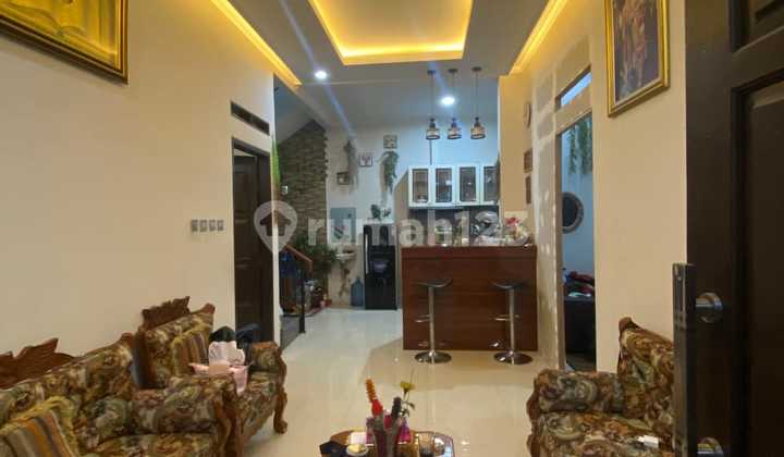 Rumah Bagus Siap Huni di Komplek Riung Bandung Rumah Bagus Siap Huni di Komplek Riung Bandung