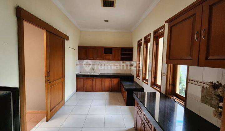 Disewakan Rumah Luxury Dan Asri di Setra Sari Bandung 15