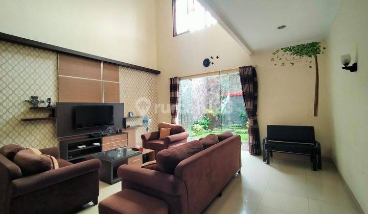 Dijual Rumah Cantik Furnished di Batununggal Bandung 1