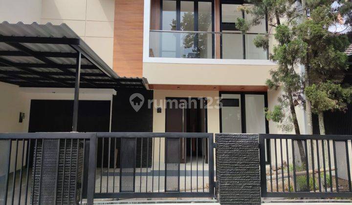 Dijual Rumah Modern Minimalis di Singgasana Pradana Bandung 1