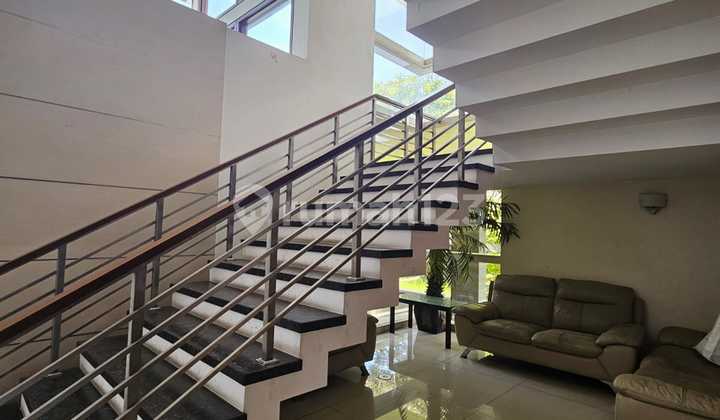 Luxury Ready-to-Occupy House in Batununggal Indah Bandung 2