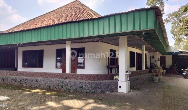 Rumah Tua Luas Pusat Kota Hitung Tanah Saja di Cipaganti Bandung 1