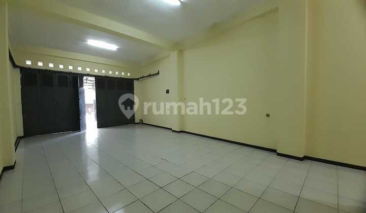 Ruko Strategis Area Ramai di Mainroad Jl Karapitan Bandung