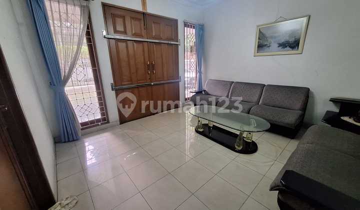 Rumah Mewah Terawat Siap Huni di Mainroad Sukajadi Bandung