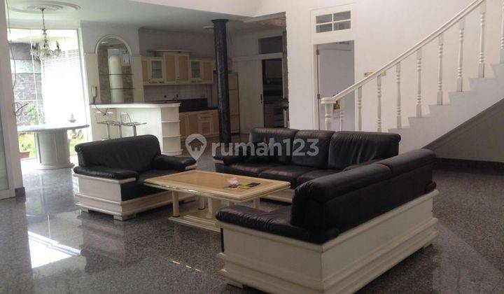 Rumah Luas Asri Siap Huni di Sayap Surya Sumantri Bandung 1