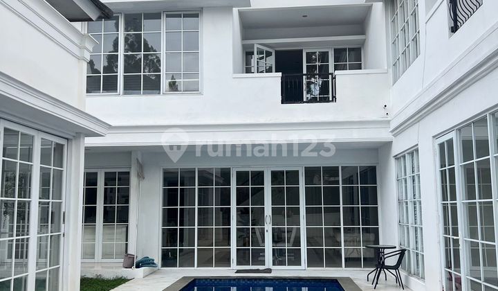 Rumah Lux Cantik Klasik di Tatar Rambut Kasih Kota Baru Parahyangan