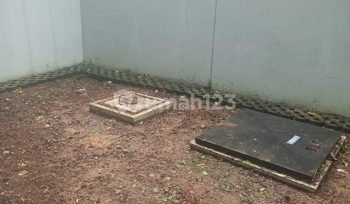 3-Story Ready-to-Use Shop House in Magna Summarecon Bandung 2