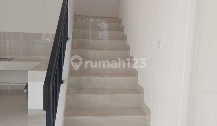 Rumah Modern Minimalis di Cluster Anapuri Podomoro Park Bandung 2