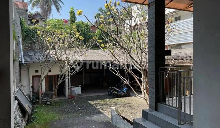 Rumah Asri Siap Huni di Daerah Ciumbuleuit 2