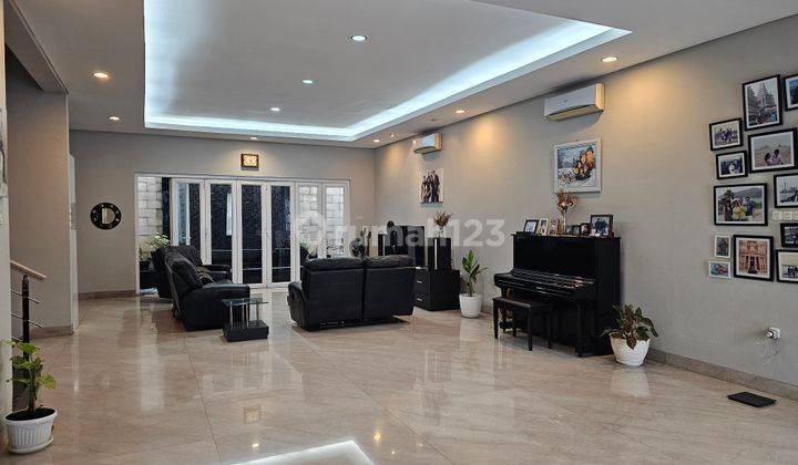 Rumah Cantik Modern Minimalis Lokasi Strategis Di Puri Indah Kembangan Jakarta Barat 1