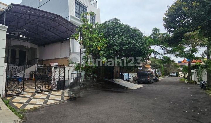 Rumah Hanya Hitung Tanah Murah di Greenville Tanjung Duren Jakarta Barat