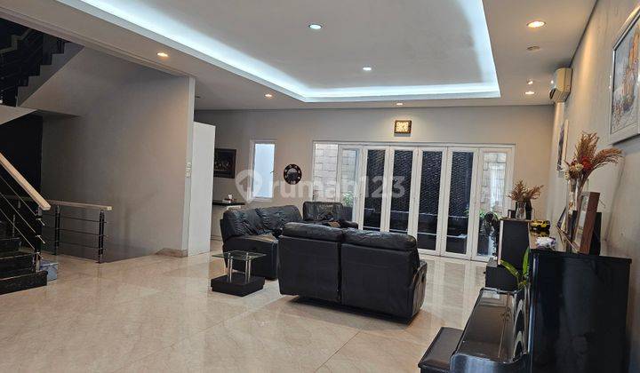 Rumah Cantik Modern Minimalis Lokasi Strategis Di Puri Indah Kembangan Jakarta Barat 2