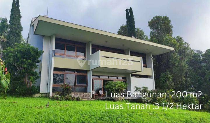 Jual Villa 2 Lt. Di Trawas, Lahan Luas, Fasilitas Lengkap 2