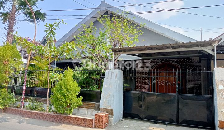 Ready-to-Live House in Kediri City Ready-to-Live House in Kediri City