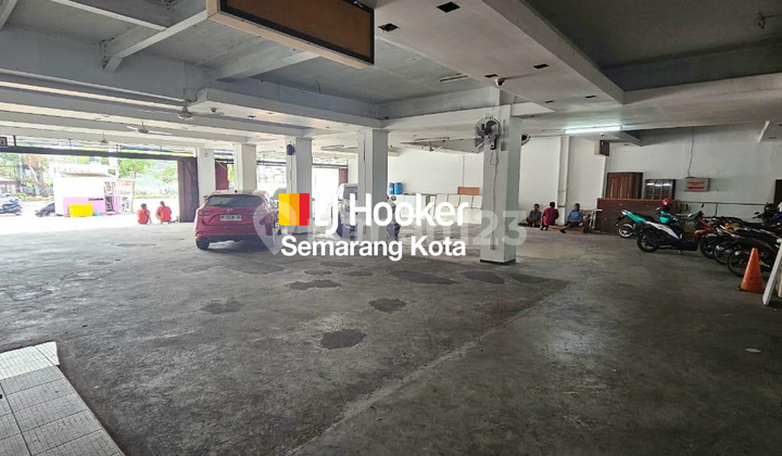 Ruko bagus di jalan Pandanaran 2