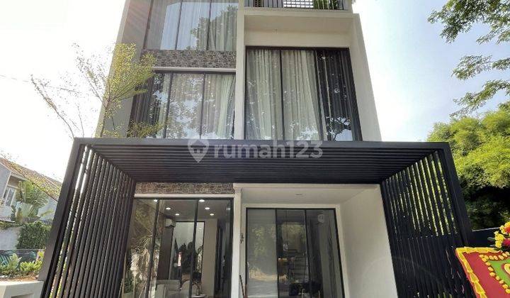 Rumah 3lantai di Jakarta Barat di Meruya 1