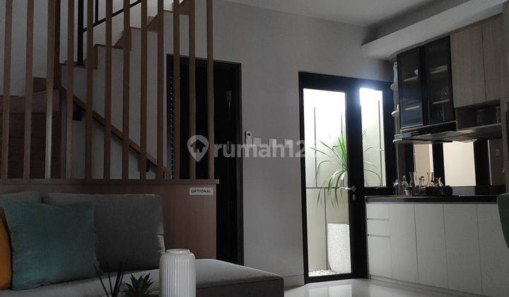 Rumah Tepi Danau di jantung Kota Tangerang di Moderland 2 Lantai 2