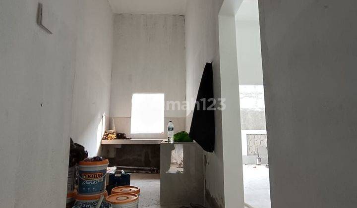 Dijual rumah 3lantai di Taman surya 5,Jakarta Barat 1