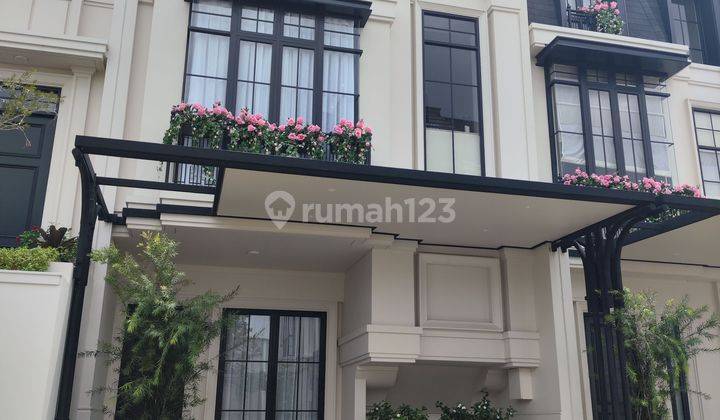 Dijual Rumah Murah 3 Lantai  1