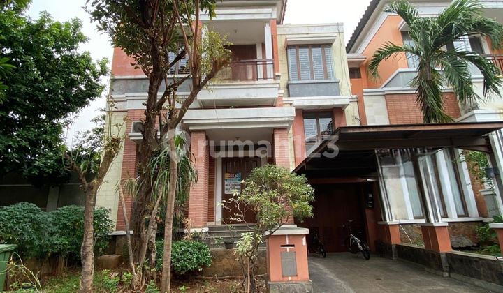 Rumah Murah 2,5lantai Dikelapa Gading