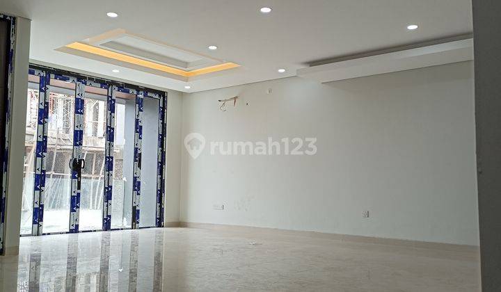 Rumah Townhouse Termewah Di Andara Raya  2