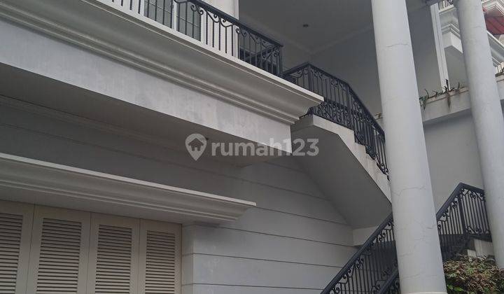 Rumah townhouse mewah di lebak bulus nempel MRT fatmawati 2