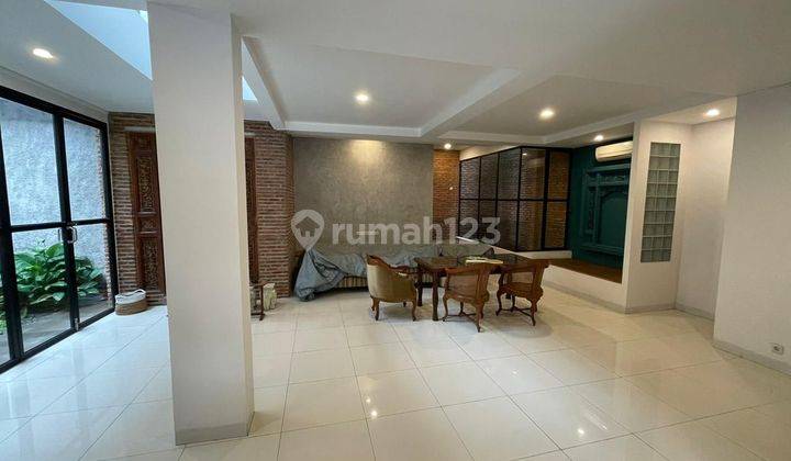 Rumah luas dalam komplek Villa delima lebak bulus mrt 2