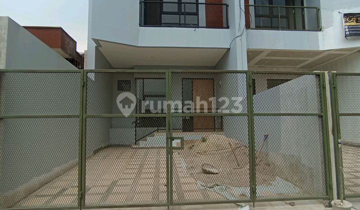 Rumah Real Nempel Langsung Lebakbulus Jaksel
