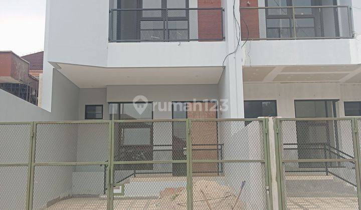 Rumah Siap Huni Dalam Komplek Nempel Lebak Bulus 1