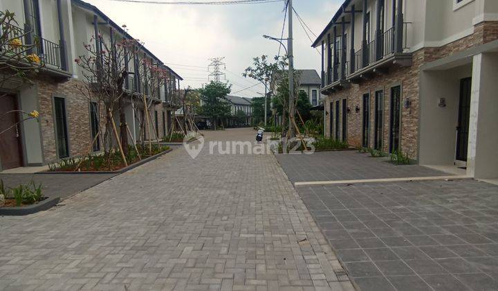 Rumah Asri Serasa Liburan Setiap Hari Nempel Mrt 2