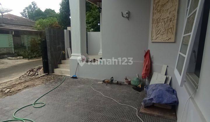 Rumah 2 Lantai Nyaman Dekat Fasilitas Umum Jaksel 2