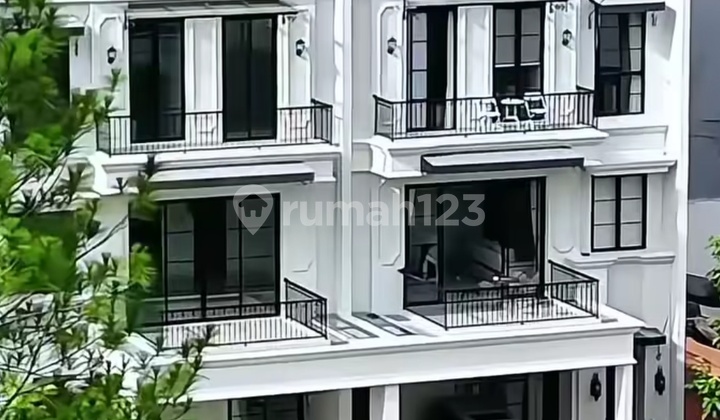 Rumah Mewah di Lokasi Paling Elite Termewah Jagakarsa Cilandak Rumah Mewah di Lokasi Paling Elite Termewah Jagakarsa Cilandak