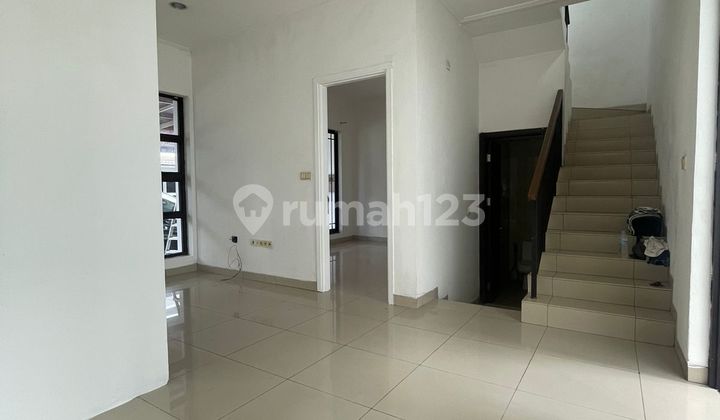 Dijual Cepat Rumah Cluster Asia GLC, Hadap Selatan, 2 Lantai