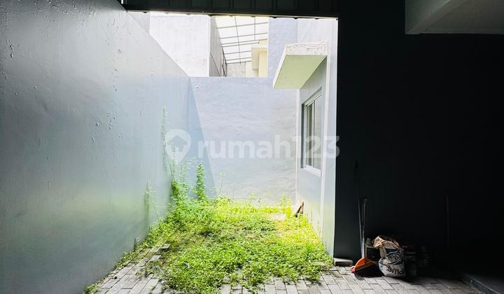 Dijual Rumah Amerika Latin Green Lake City, Uk 10 × 18