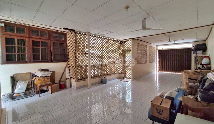 Jual rumah hitung tanah saja di Margonda Raya, Depok 2