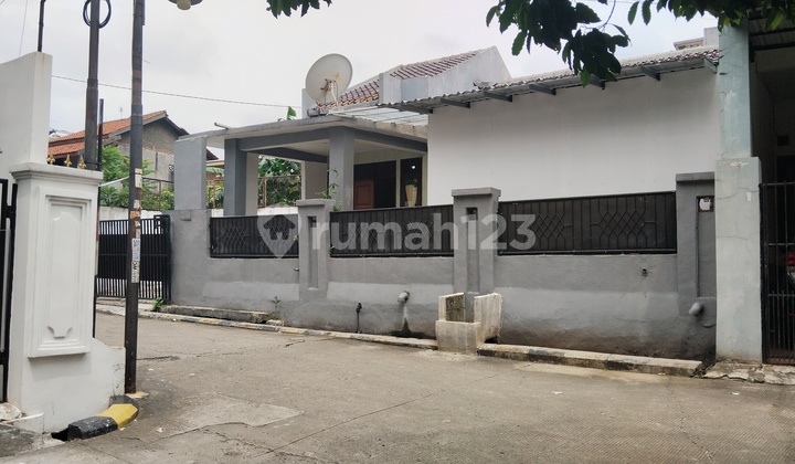 For Sale House in Bukit Cengkeh 1 Housing Estate, Tugu, Near Cimanggis Toll Road Depok