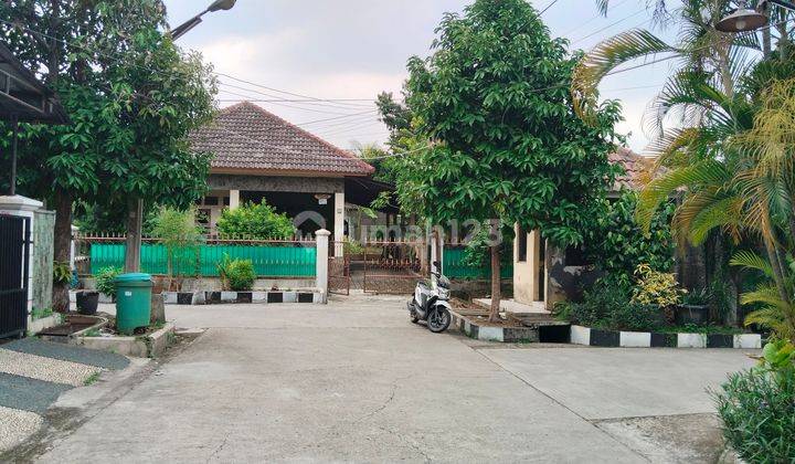 Jual Rumah Di Perum Jatijajar (hook), Jl. Raya Jakarta Bogor 2