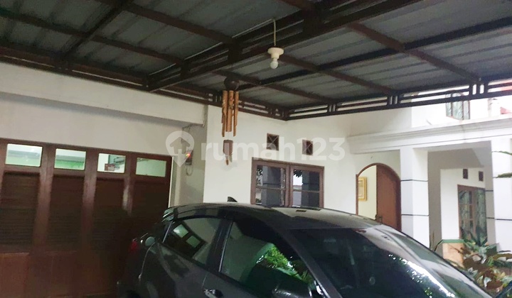 Jual Rumah 2 Lantai di Jl. Niin, Dekat Tol Beji Depok Jual Rumah 2 Lantai di Jl. Niin, Dekat Tol Beji Depok