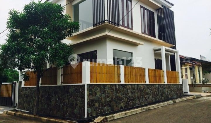 Jual Murah Rumah 2 Lantai, Posisi Hook, di Permata Cimanggis, Cimpaeun Tapos Depok