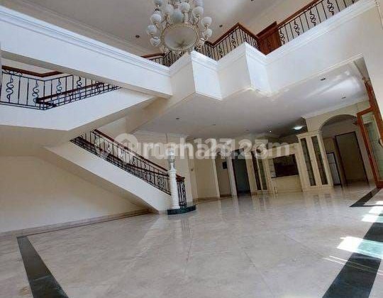 Rumah Mewah Dijual 2 Lantai Siap Huni di Pondok Indah 2